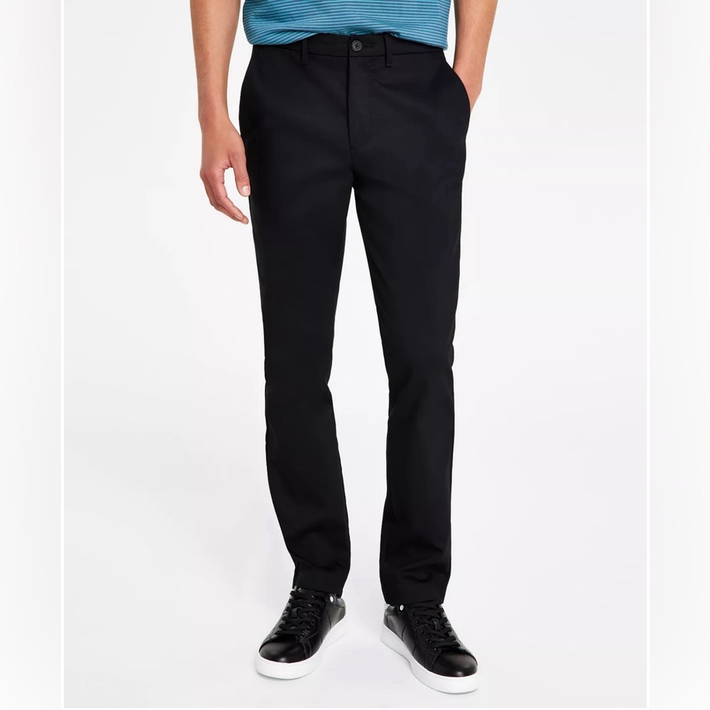 NEW WITH TAGS Men’s CALVIN KLEIN Slim Fit Stretch Chinos